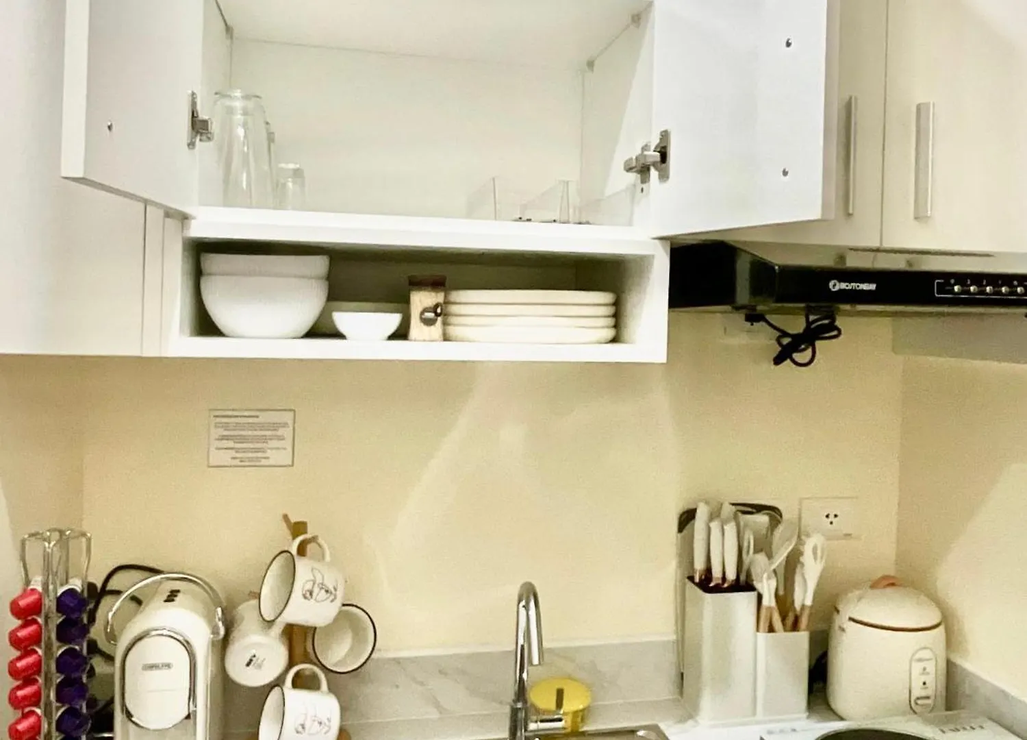 Vivaldi Residences Near Roxas Night Market, Davao City